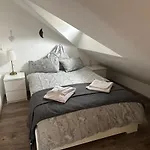 Old Bridge View Apartment